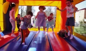 Why Is It Important to Separate Older and Younger Kids in a Bounce House?